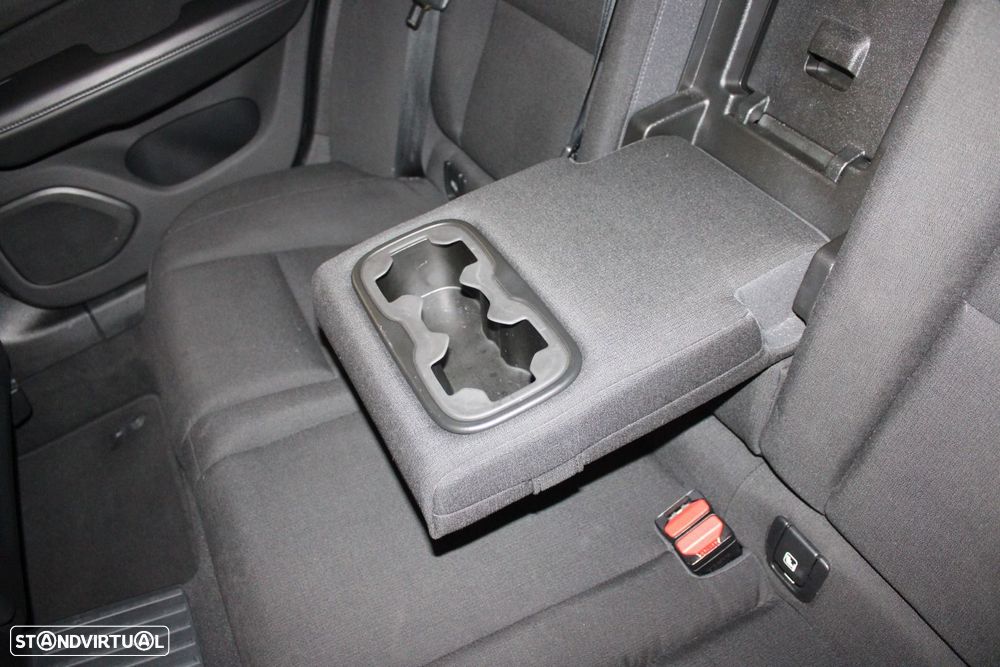 Volvo V60 2.0 T6 AWD TE R-Design Expression - 32