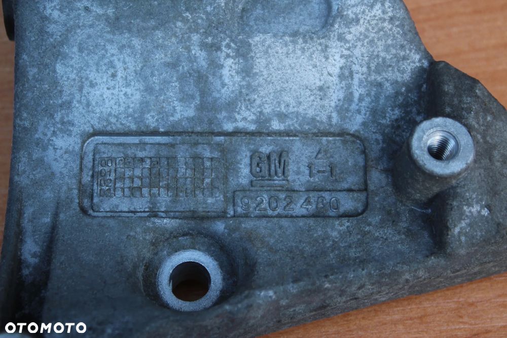 ŁAPA WSPORNIK MOCOWANIE ALTERNATORA OPEL ASTRA G ZAFIRA A 9202480 - 2