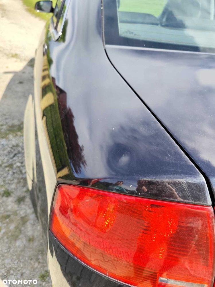 Audi A4 Limousine - 8