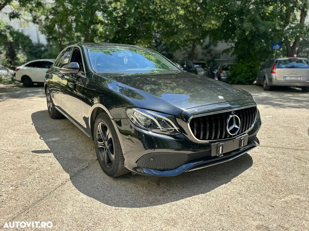 Mercedes-Benz E 200 Aut. - 2