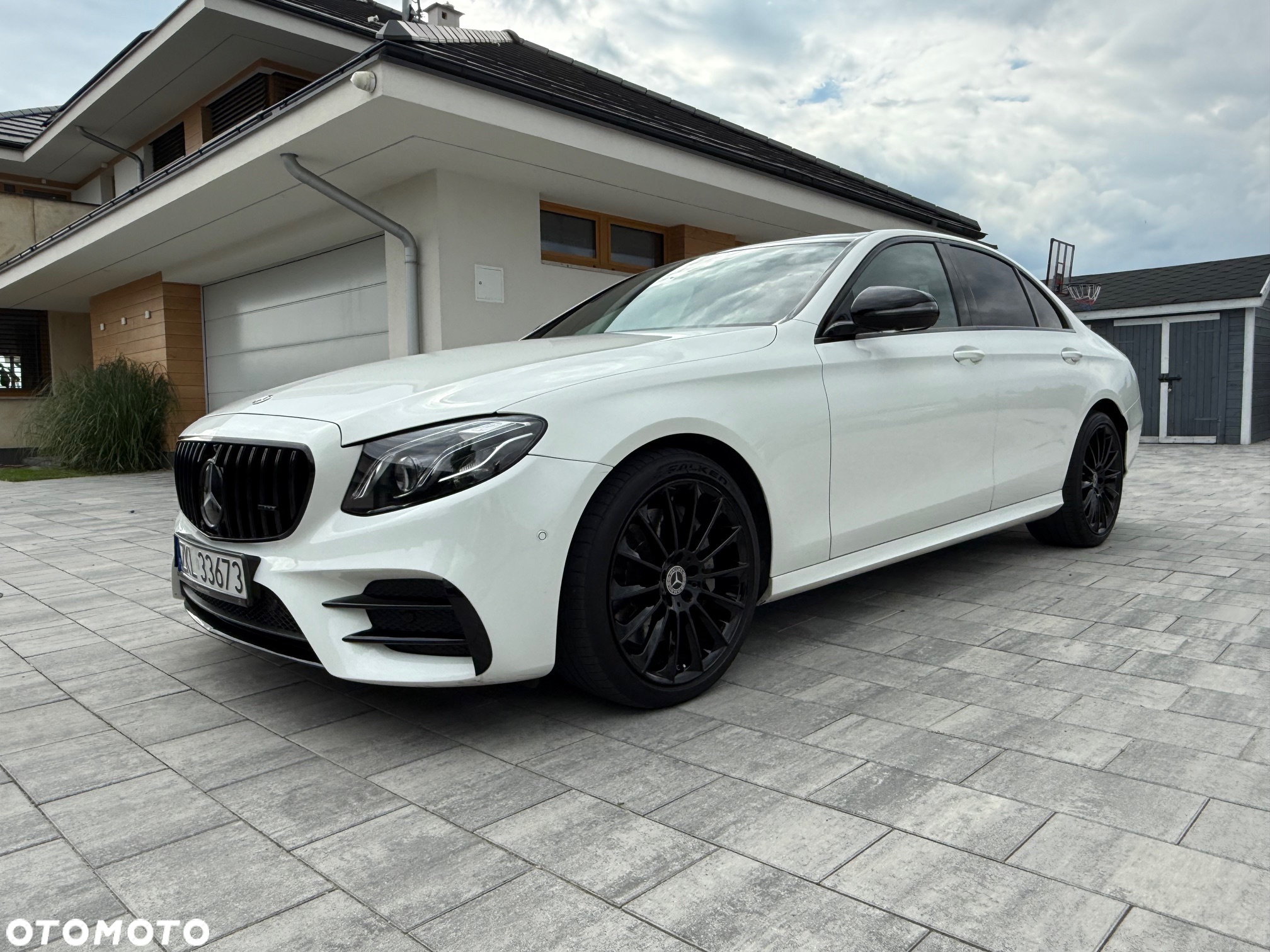 Mercedes-Benz Klasa E 400 4-Matic 9G-TRONIC - 3