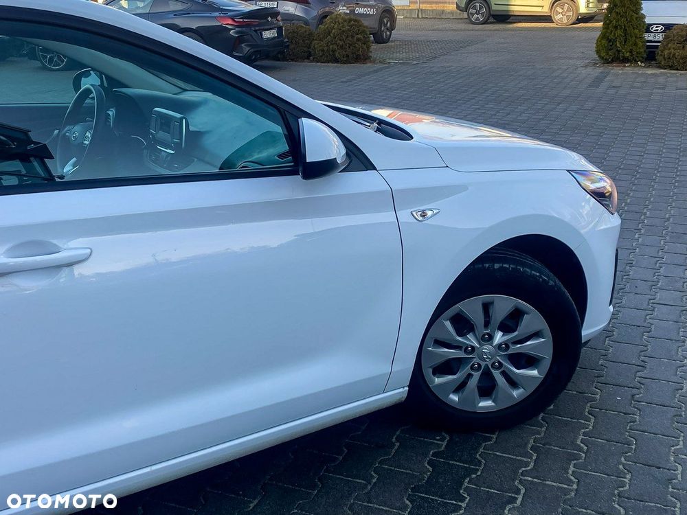 Hyundai i30 1.5 DPI Classic + - 10