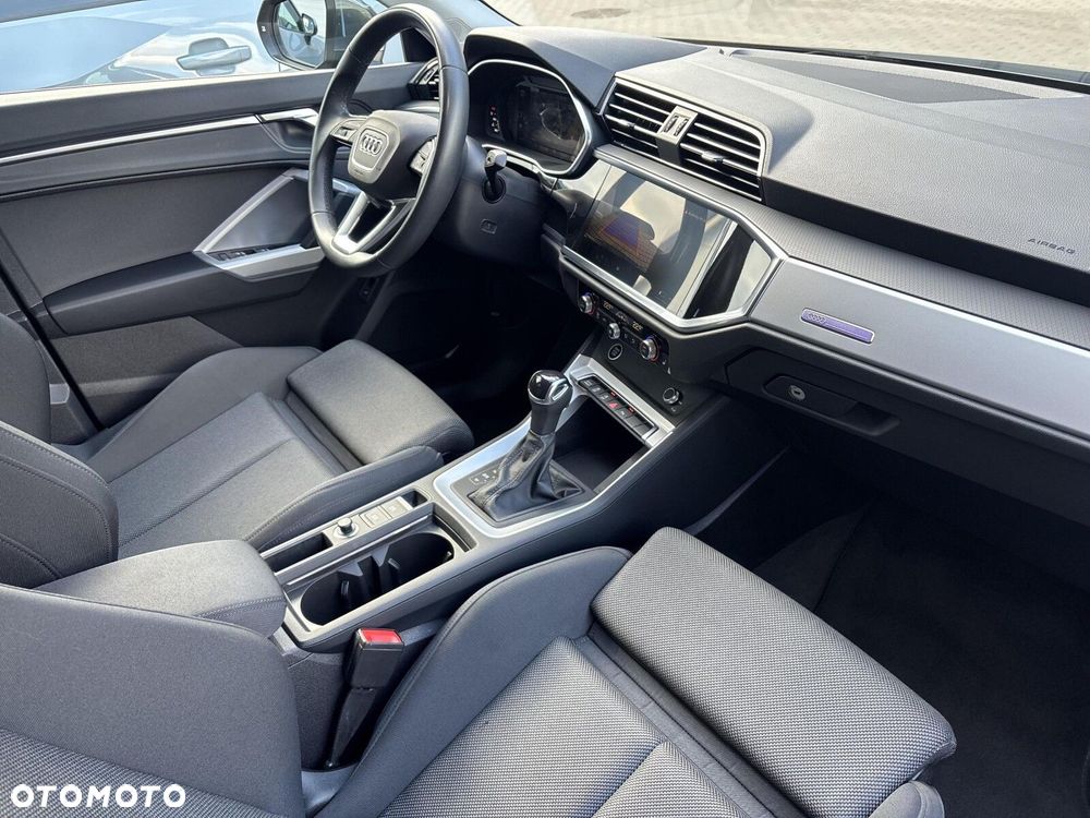 Audi Q3 Sportback - 28