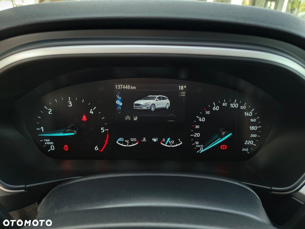 Ford Focus - 22