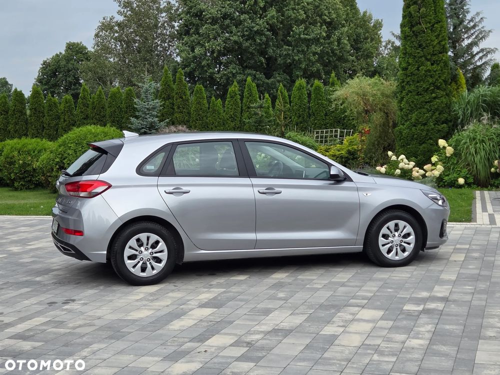 Hyundai i30 1.5 DPI Classic + - 36