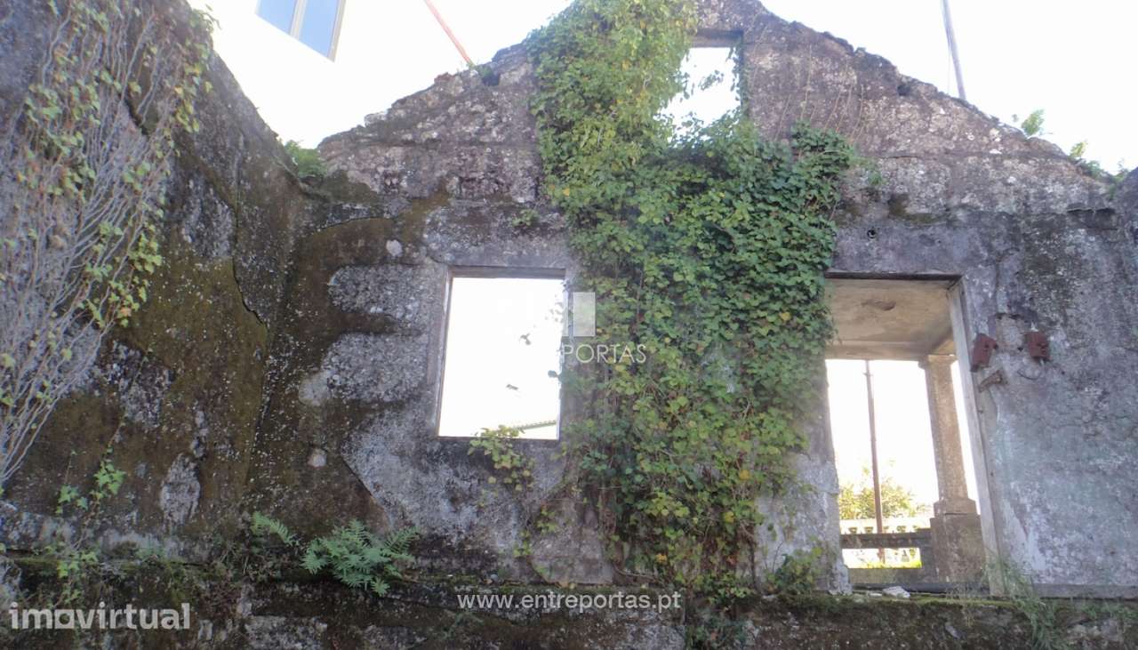 Casa em pedra para recuperar para venda, Lanhelas, Caminha - Grande imagem: 2/21