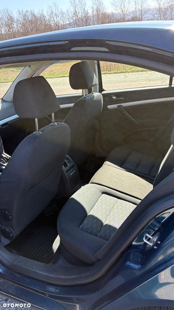 Skoda Octavia 1.6 TDI DPF Ambiente - 18