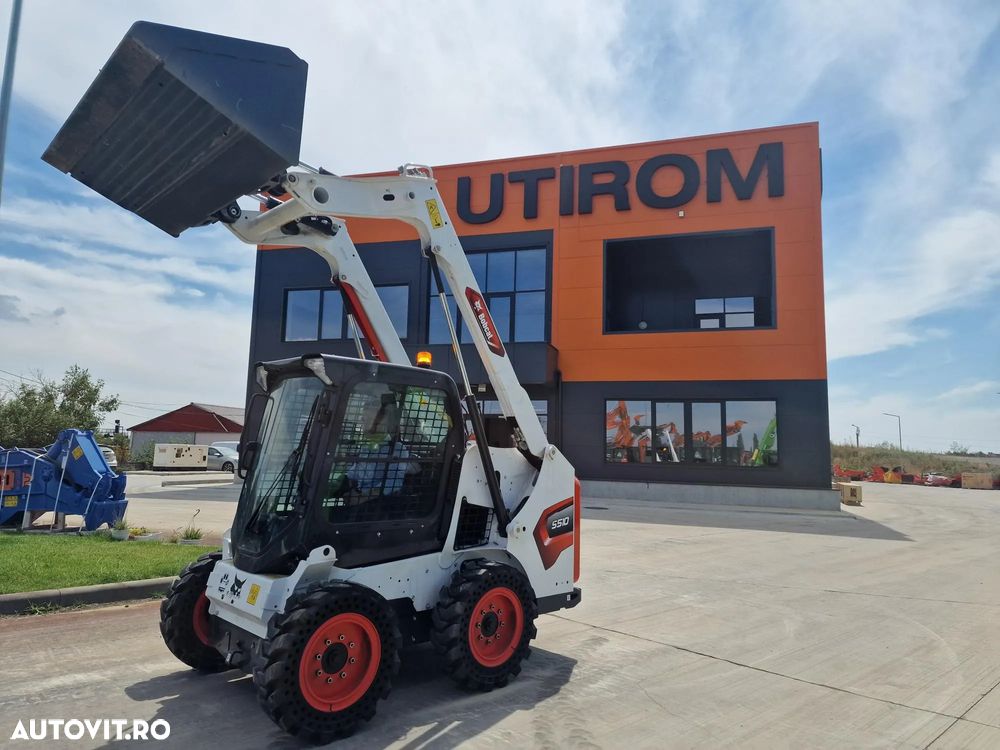 Bobcat S510, ANVELOPE PLINE, USA CABINA, AER CONDITIONAT, ridica 810kg, motor 55CP Kubota, Masa operatinalal 2,8t, L 3,4m x latime 1,75m x inaltime 1,95m, cupa 1mc, posibilitate leasing 41.900 EUR+Tva - 8