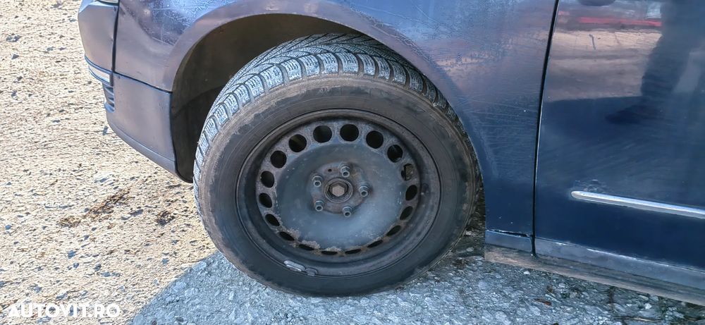 Volkswagen Passat 1.9TDI Comfortline DPF - 8