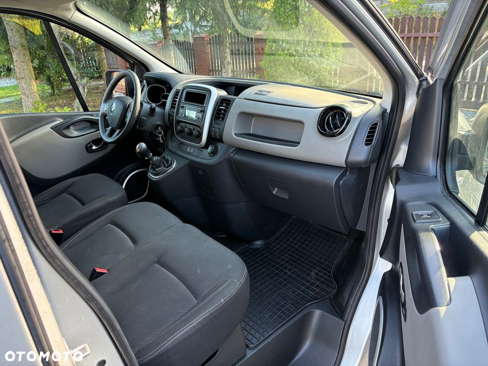 Renault Trafic - 18