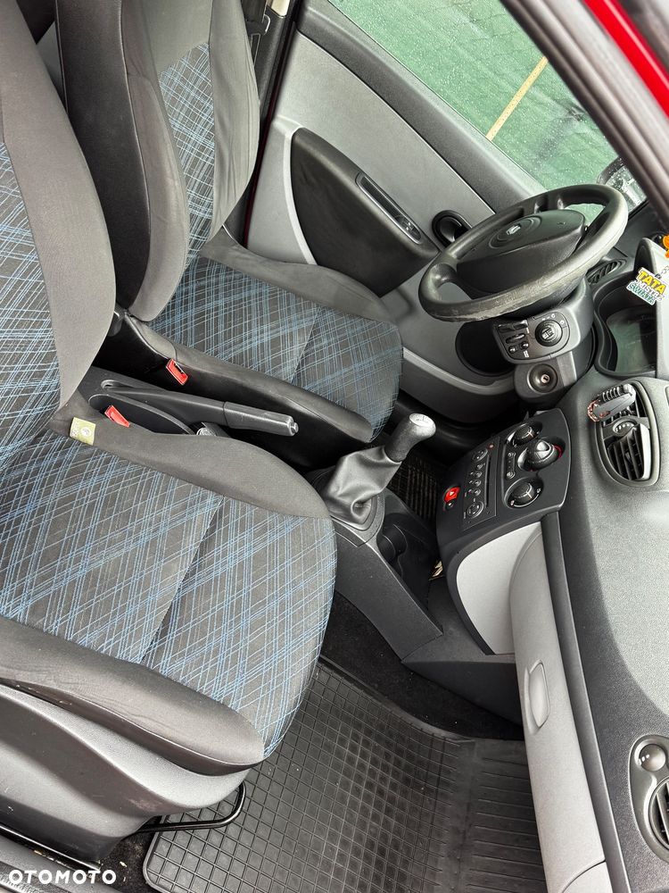 Renault Clio 1.2 16V Expression - 7