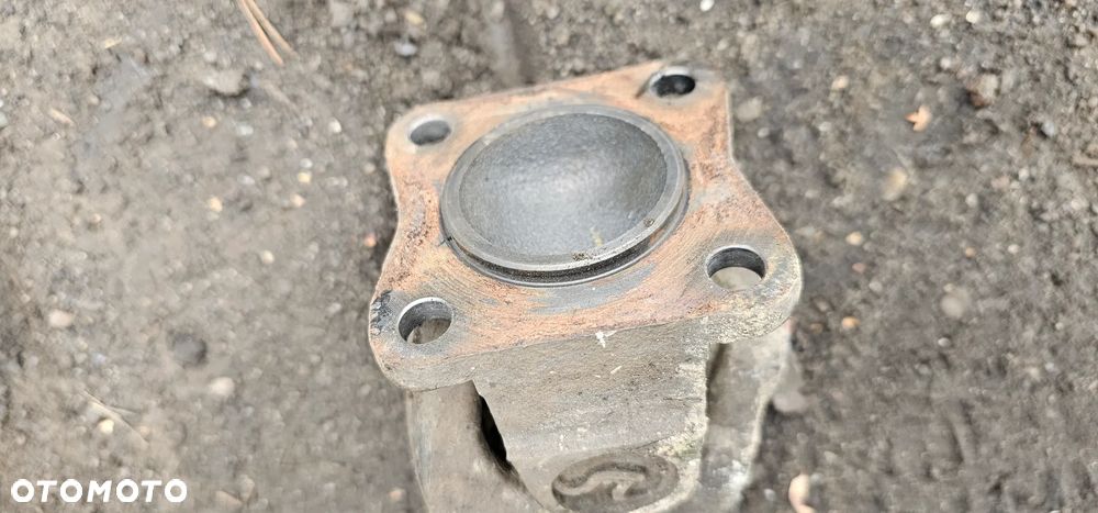 Wał napędowy przedni przód krótki Nissan Navara D23 16r. - 3