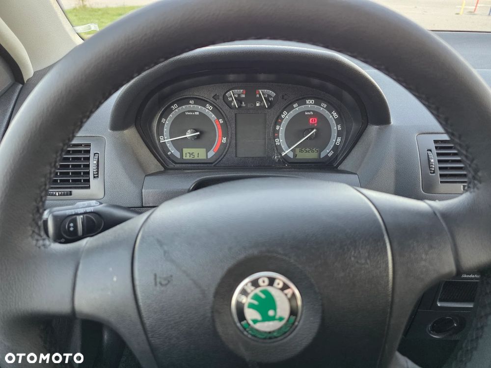 Skoda Fabia 1.4 16V Combi Comfort - 23