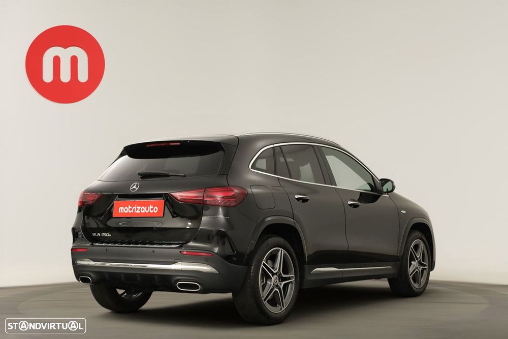 Mercedes-Benz GLA 250 e - 4