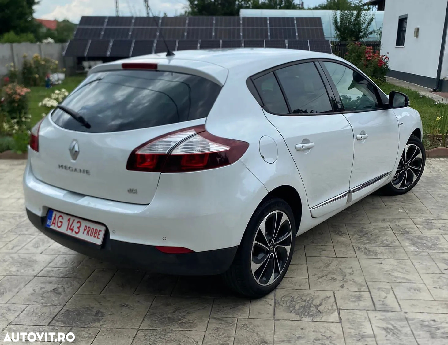 Renault Megane ENERGY dCi 110 Start & Stop Bose Edition - 4