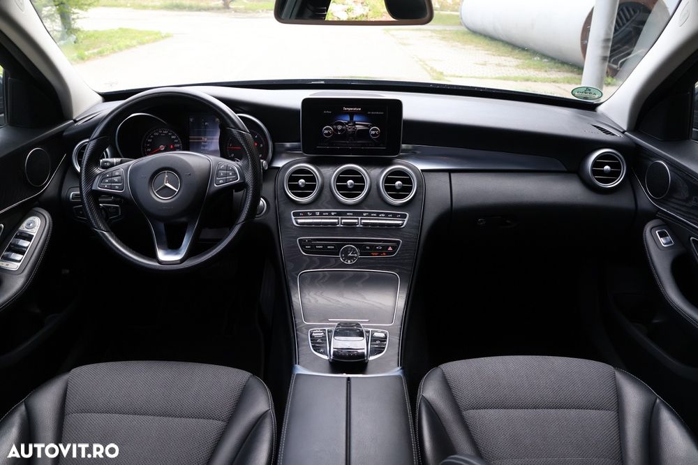 Mercedes-Benz C - 8