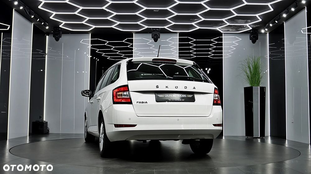 Skoda Fabia 1.0 TSI Ambition - 6