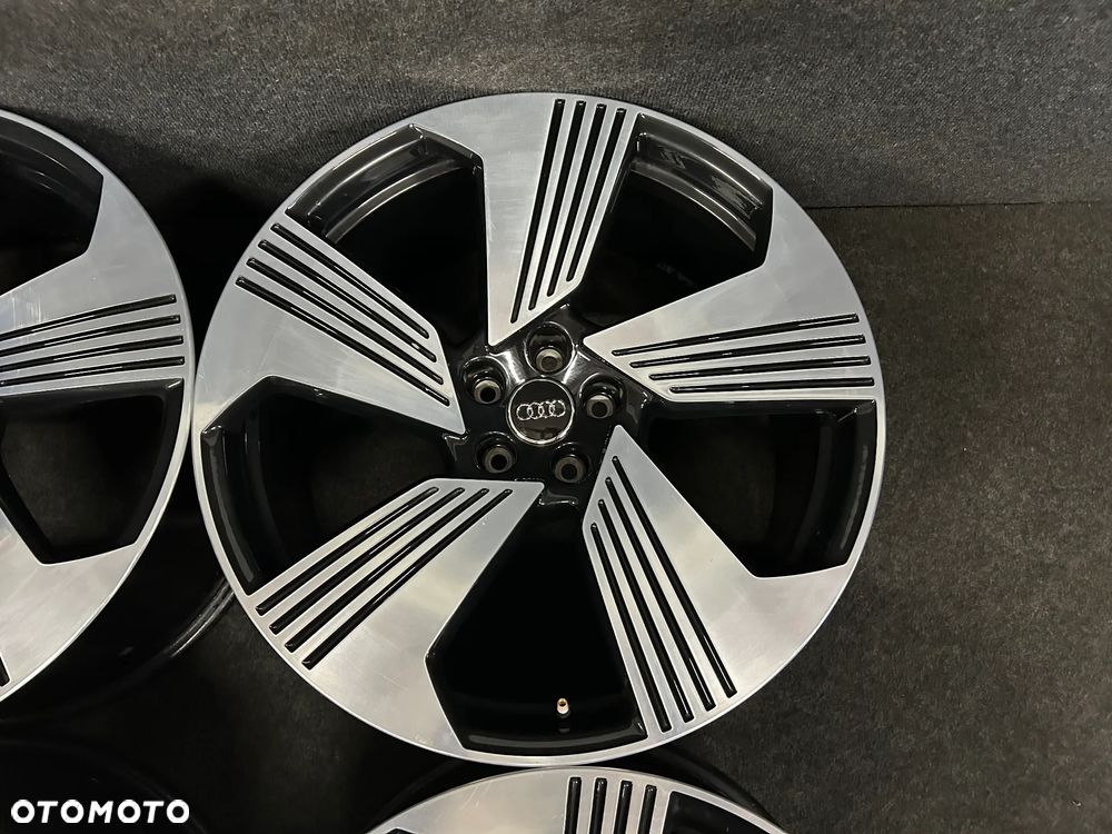 Alufelgi Audi Q7 E-Tron, Q7 II, Q8, Q5 II, A6 C8, A7 21 cali 5x112 4szt. - 12