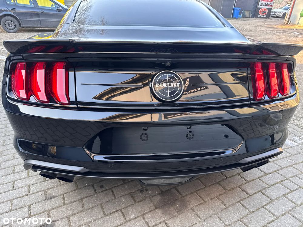 Ford Mustang - 4