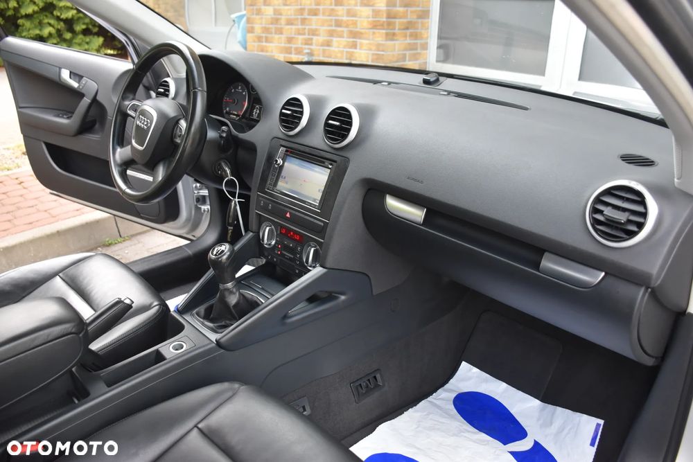 Audi A3 Sportback 2.0 TDI DPF S line Sportpaket - 10