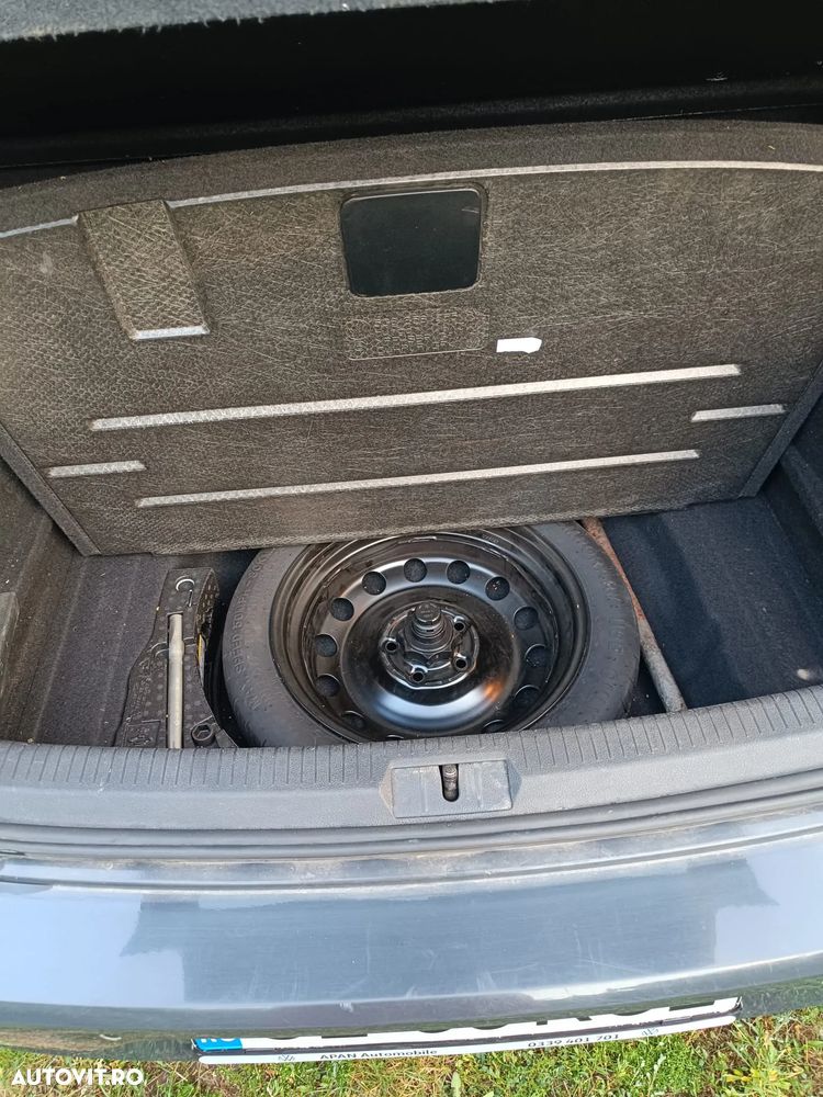 Volkswagen Golf - 15