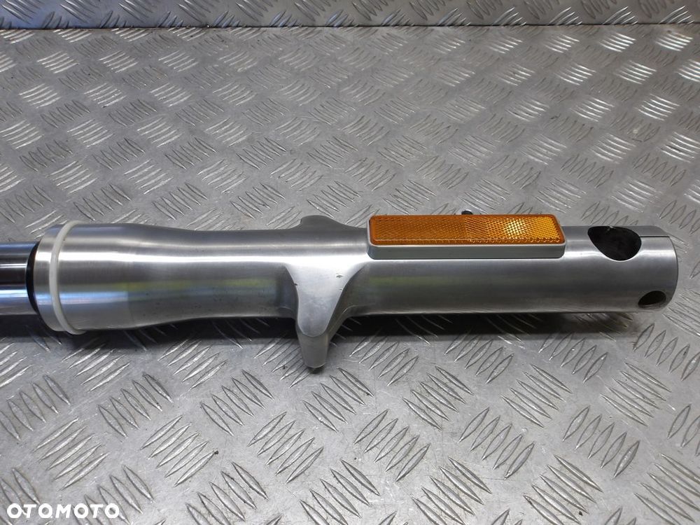 Laga zawieszenia przód lewa SUZUKI VLR 1800 C109R BOULEVARD/INTRUDER 08-13r   PN. 51104-22H00 - 7