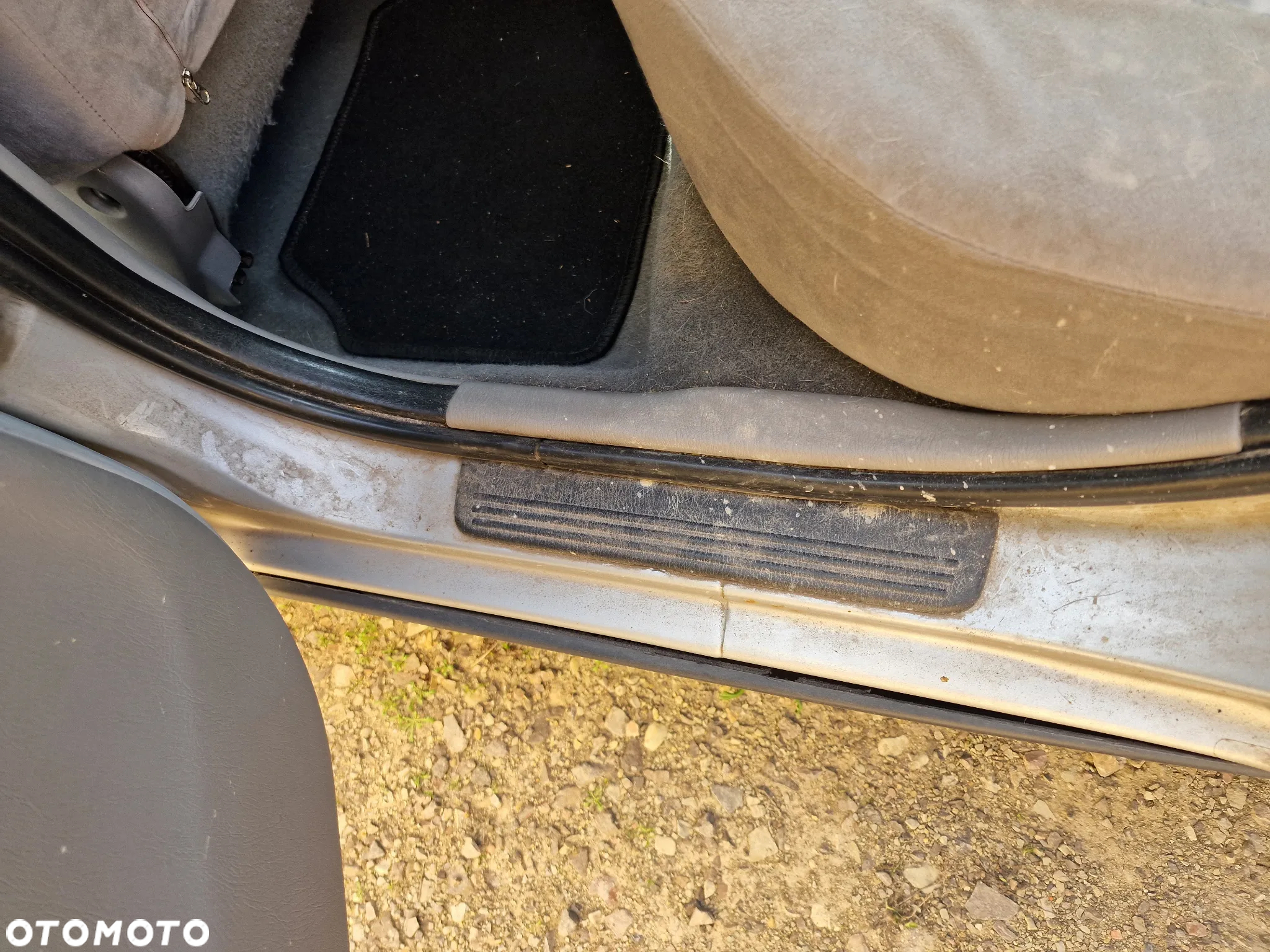 Nissan Primera 1.8 Comfort High - 28