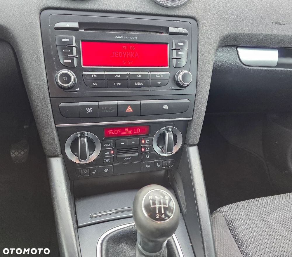 Audi A3 Sportback 1.6 TDI DPF Ambition - 13