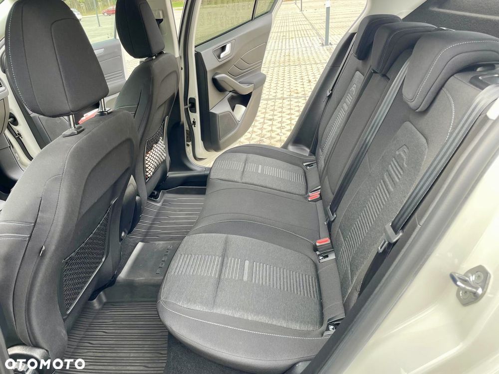 Ford Focus 1.0 EcoBoost Active Business - 11
