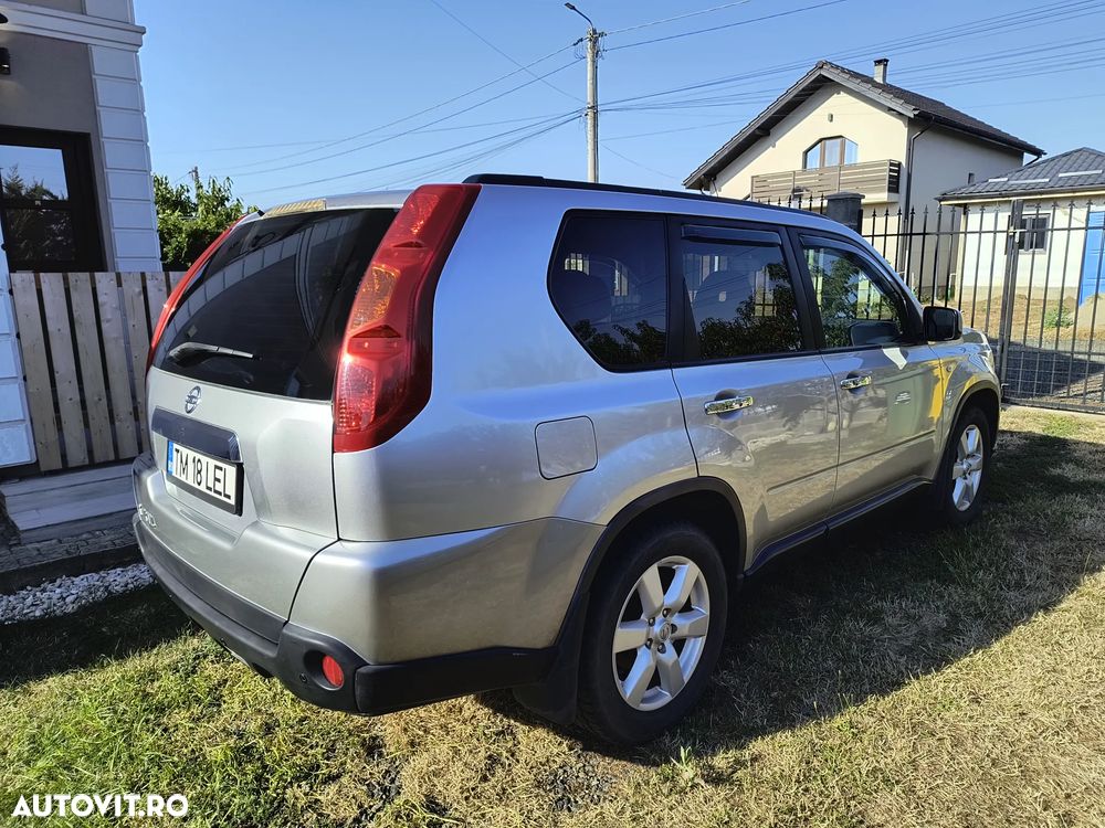 Nissan X-Trail 2.0 dCi DPF All Mode 4X4-i Elegance Aut - 2