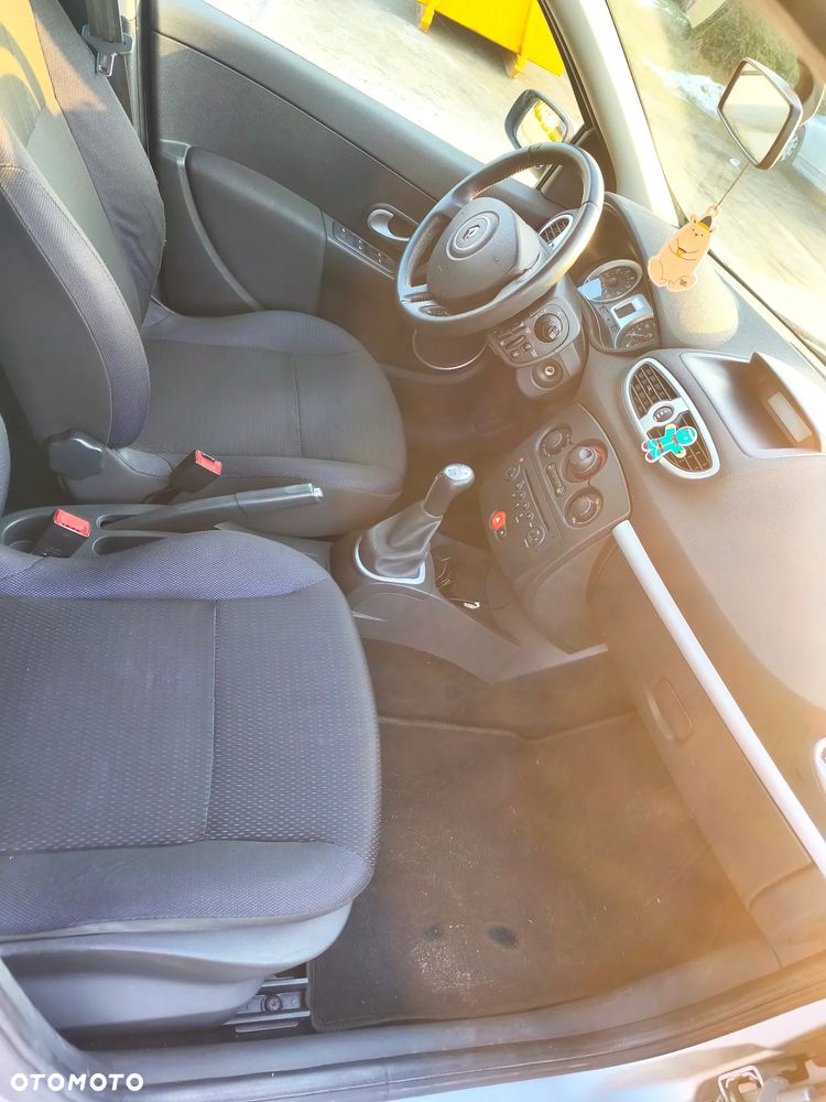 Renault Clio - 5