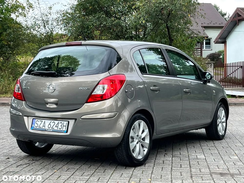 Opel Corsa 1.2 16V Edition / Active - 18