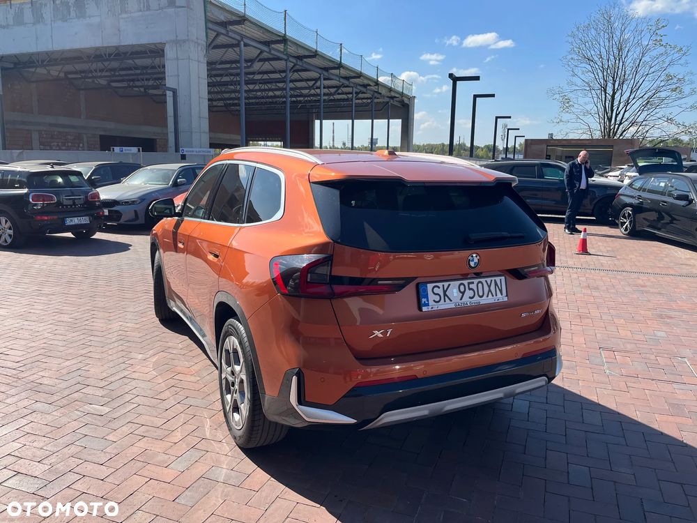 BMW X1 sDrive18i xLine - 8