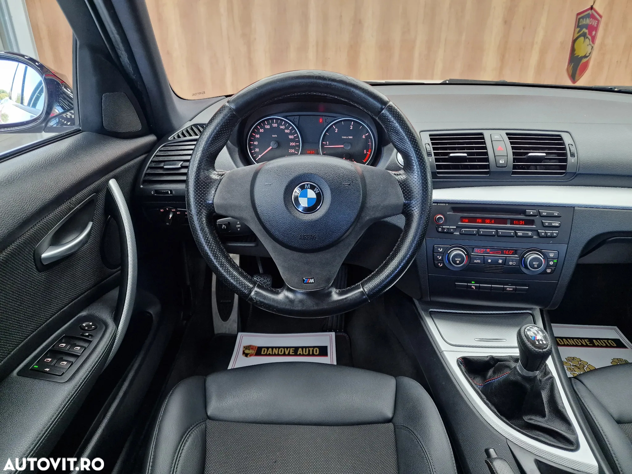 BMW Seria 1 118d - 18