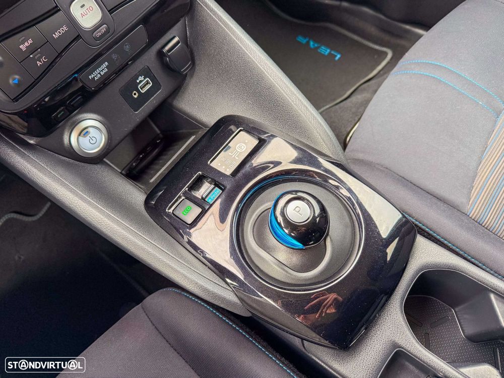 Nissan Leaf N-Connecta - 16
