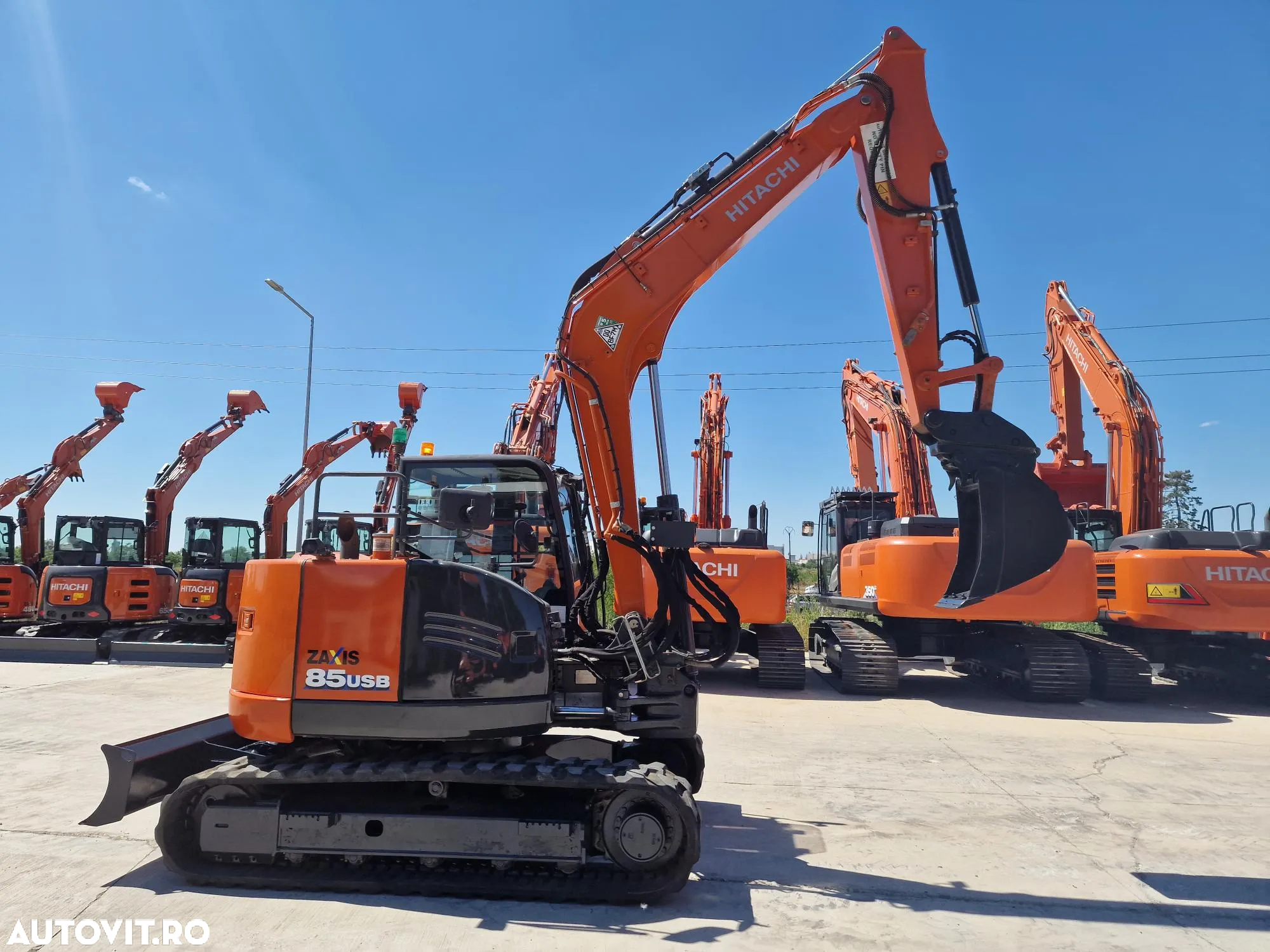 Hitachi ZX85, 2023, 19.85, Cupla rapida si 3 cupe-63.900 eur+Tva., camera spate, camelre laterale, senzori detectie parametru, senile cauciuc 90% ok, posibilite leasing 4 ani, CA NOU-PROMOTIE 63900 EUR+tva - 4