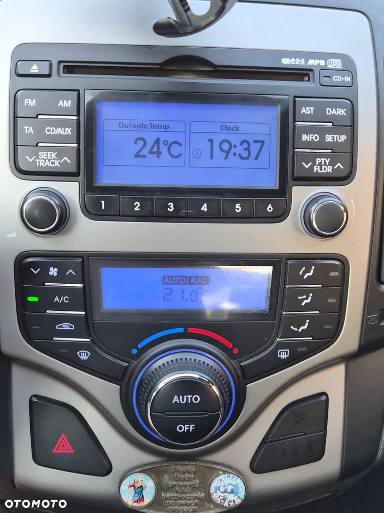 Hyundai i30 1.6 Comfort EU5 - 12