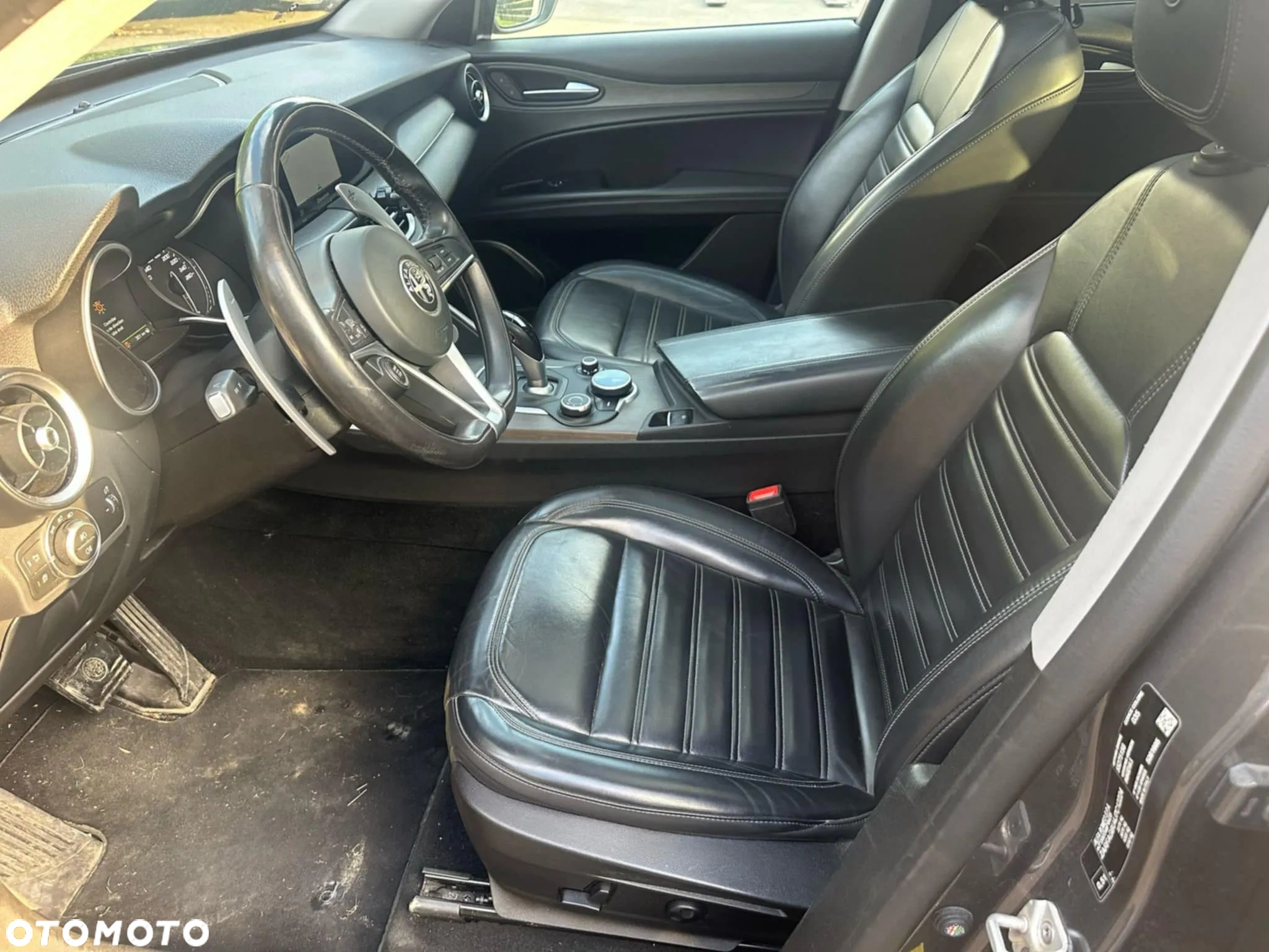 Alfa Romeo Stelvio - 24