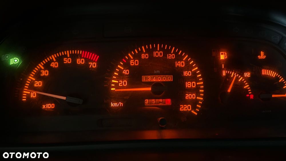 Renault Laguna 1.8 RN - 9