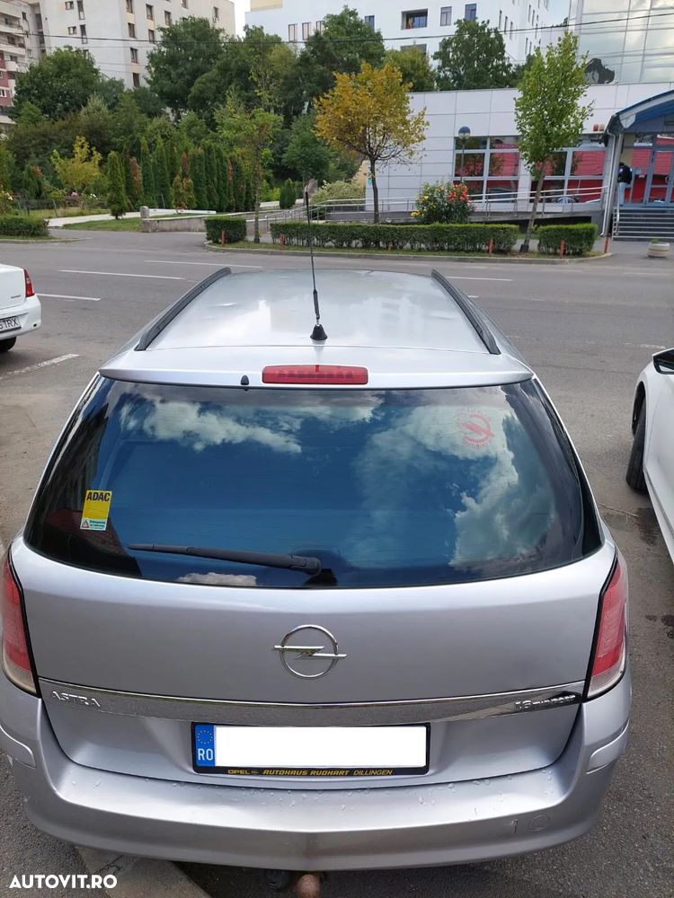 Opel Astra 1.6 Caravan - 4