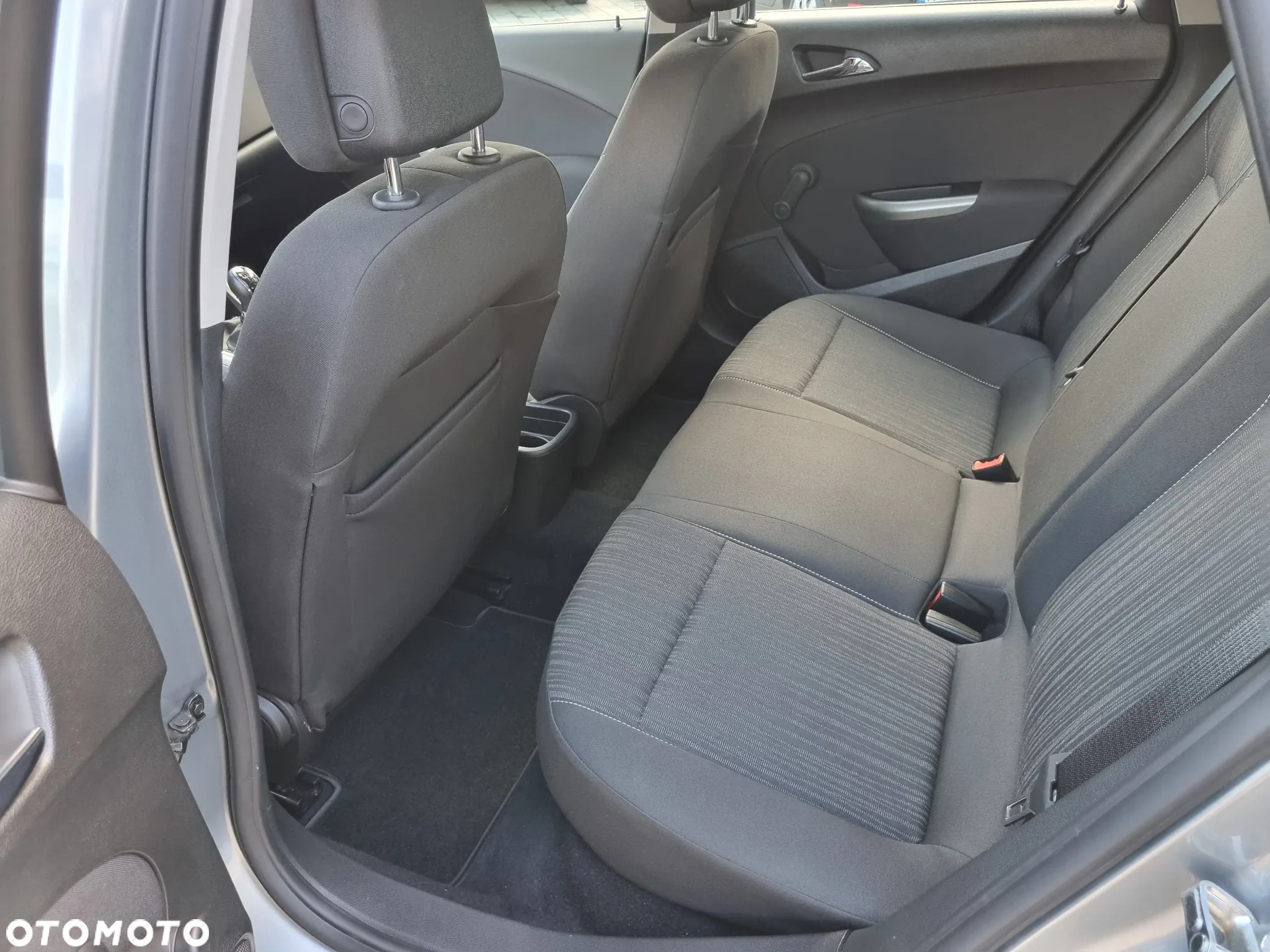 Opel Astra 1.4 Turbo Innovation - 17