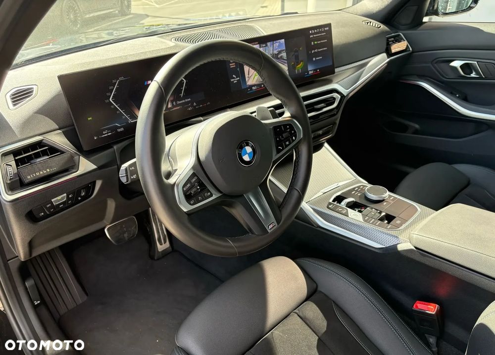 BMW Seria 3 318i M Sport - 13