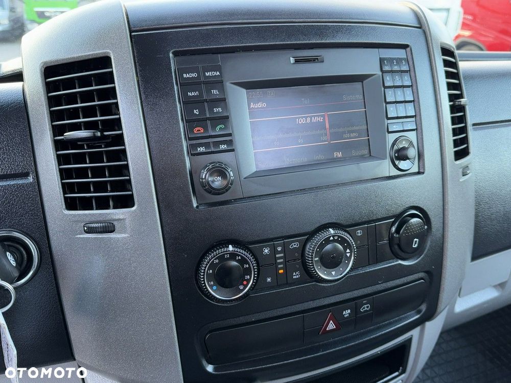 Volkswagen Crafter - 31