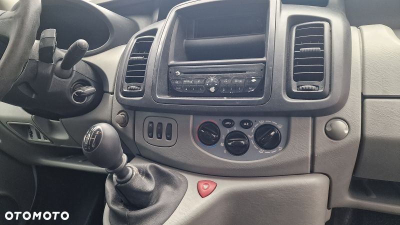 Renault TRAFIC - 6