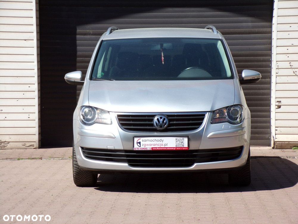Volkswagen Touran - 5