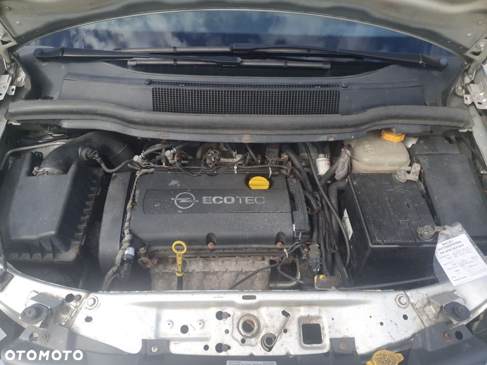 Opel Zafira 1.8 Enjoy - 12