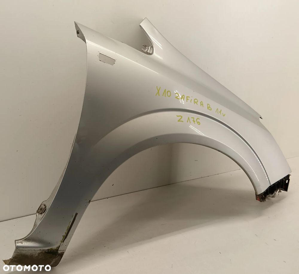 błotnik prawy przedni OPEL ZAFIRA B 05-11 Z176 - 3