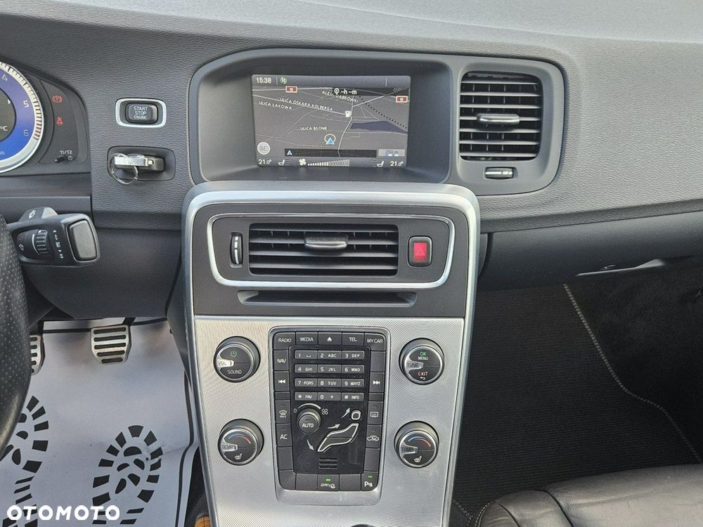 Volvo S60 D2 R-Design Momentum - 14