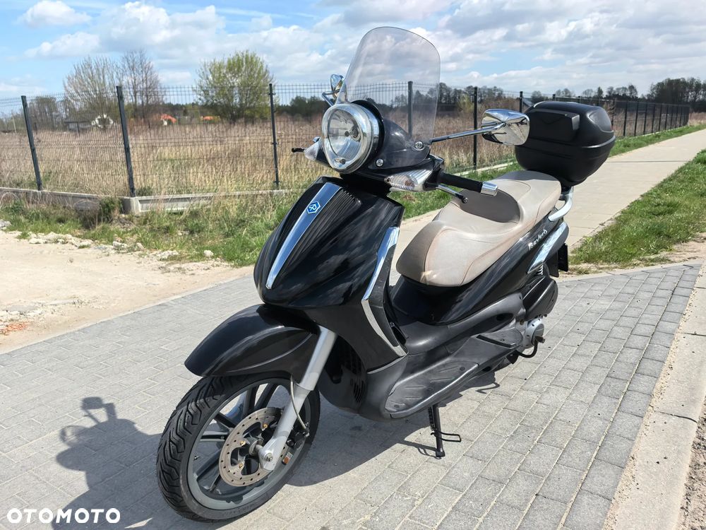 Piaggio Beverly - 1