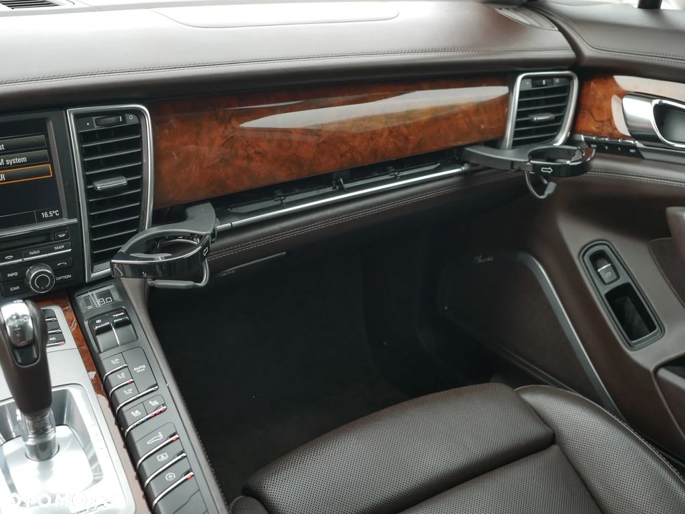 Porsche Panamera Turbo S PDK - 28